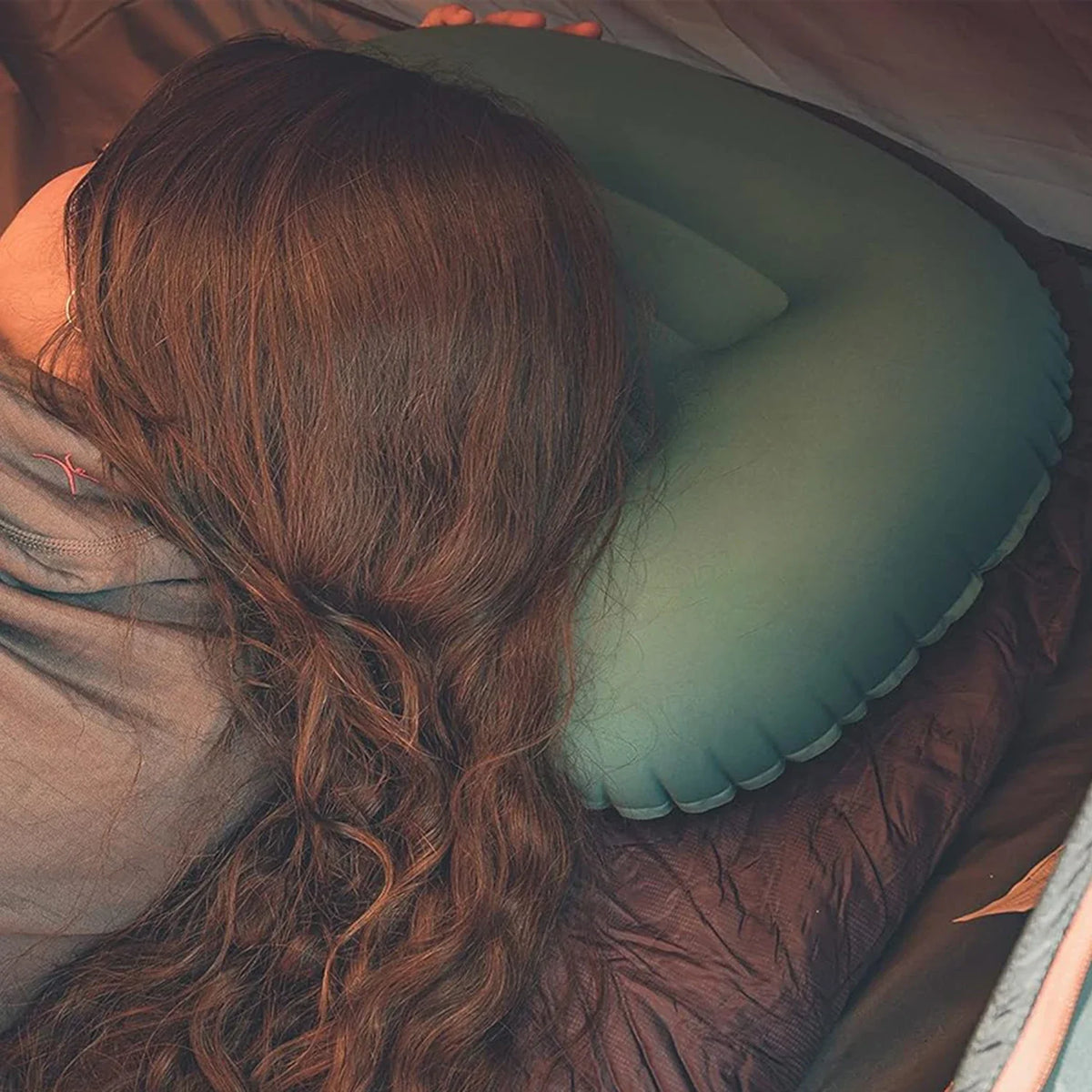 Ultralight Inflatable Camping Pillow – Compact Ergonomic Neck & Lumbar Support for Hiking, Travel & Backpacking