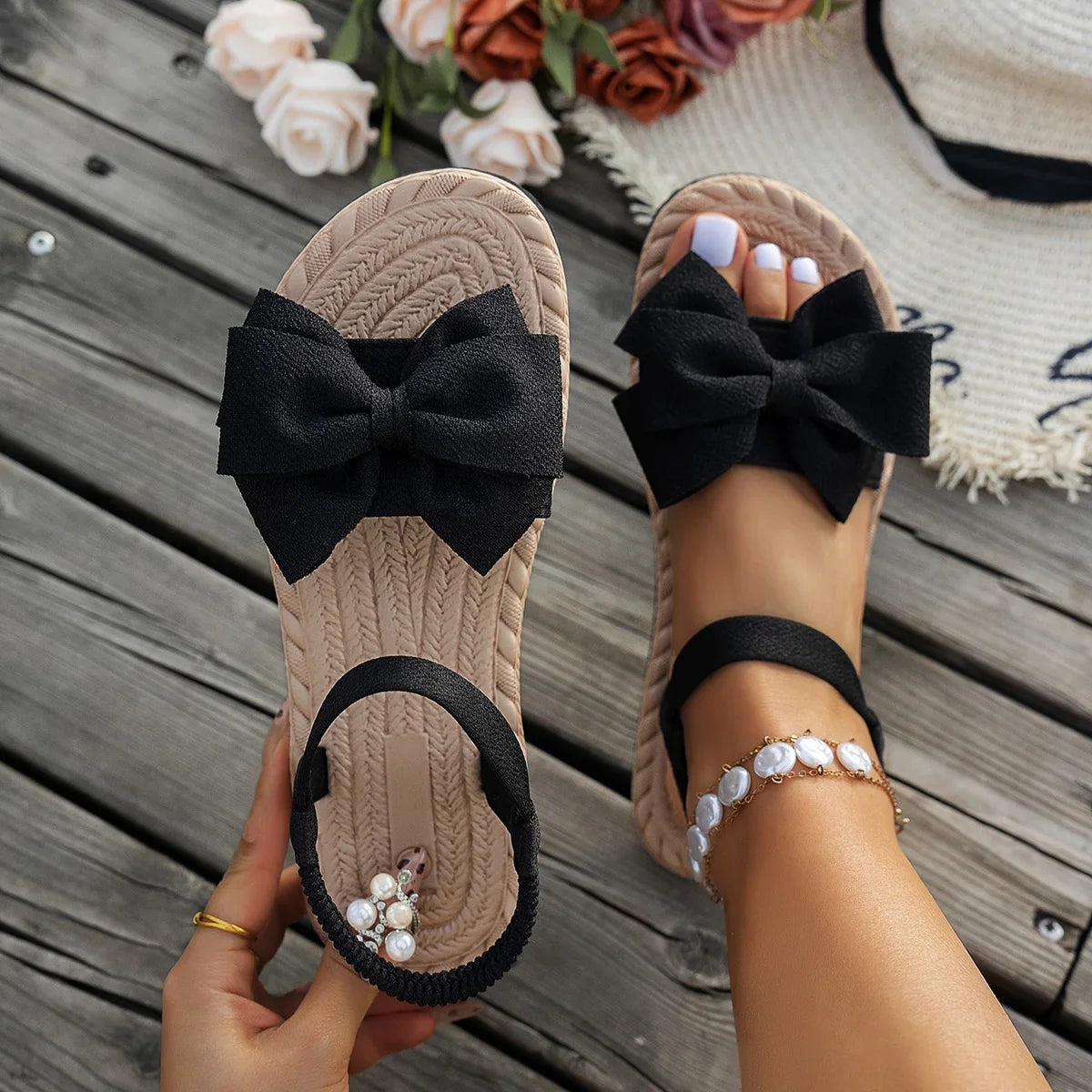 Women’s Summer Bow Flat Sandals - Lightweight Anti-Slip Beach & Casual Slippers
