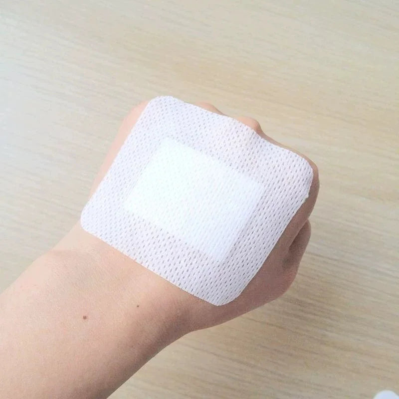 Outdoor Emergency Survival Triangular Bandage — Self-Rescue Hemostatic Non-Woven First Aid 96x96x136cm