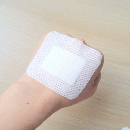 Outdoor Emergency Survival Triangular Bandage — Self-Rescue Hemostatic Non-Woven First Aid 96x96x136cm