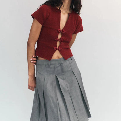 Maemukilabe Y2K Vintage Buckle Crop Top – Retro V-Neck Slim Fit Open Front Korean Preppy T-Shirt