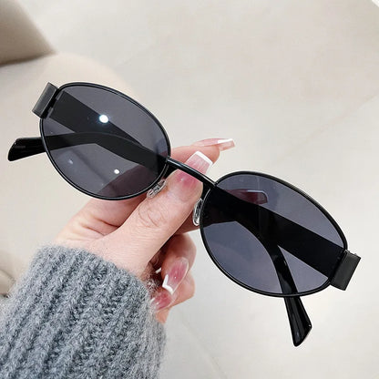 Fashion Oval Retro Sunglasses for Women – Classic Metal UV400 Goggles, High-Quality Outdoor Eyewear for Men & Women