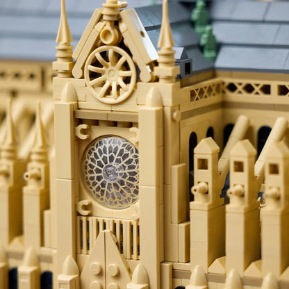 Notre-Dame de Paris Architectural Model Kit 21061 - Collectible Building Blocks Set for Adults | Historical Gift Idea