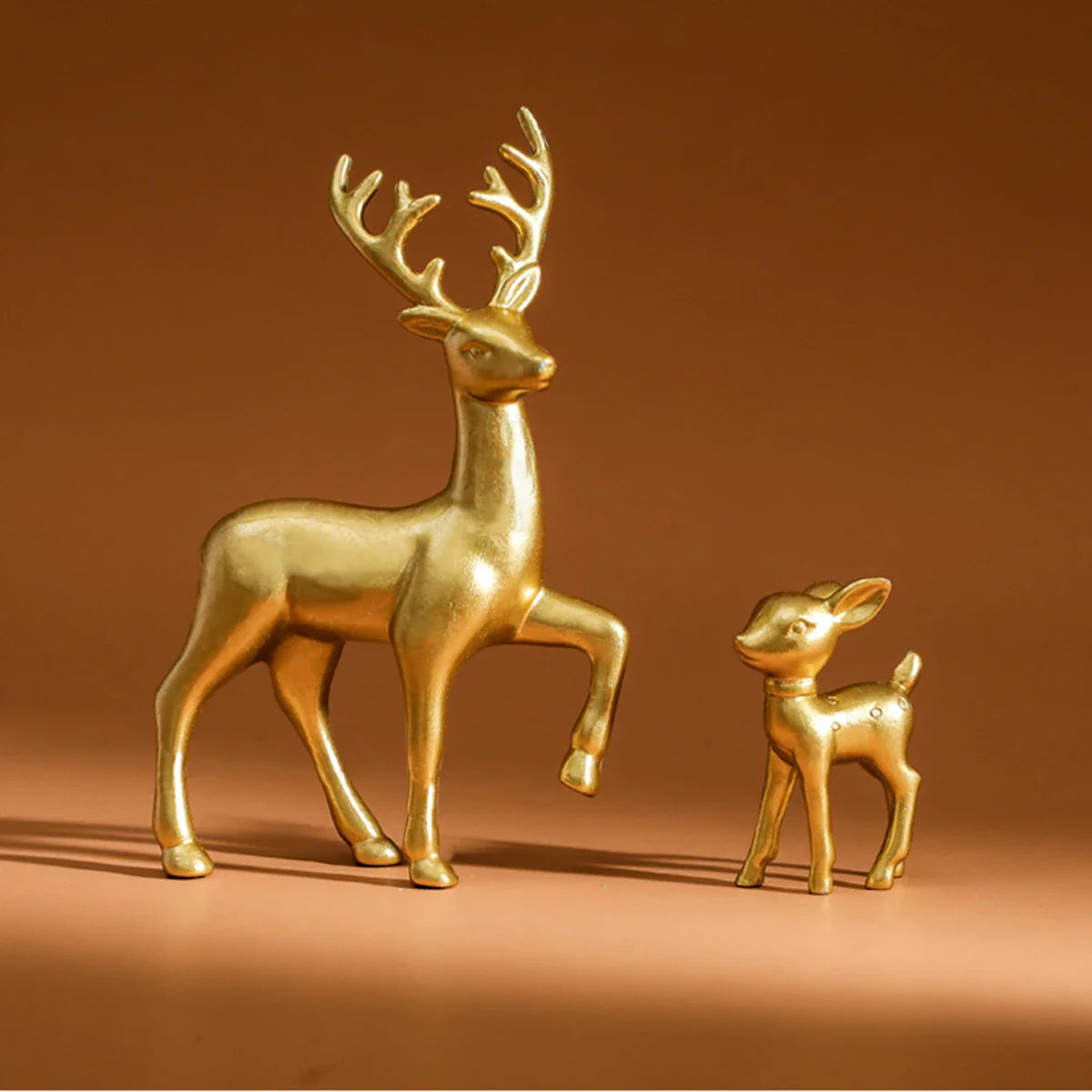 2-Piece Mother & Baby Deer Figurines – Cute Kawaii Sculptures for Kids Room & Christmas Home Decor