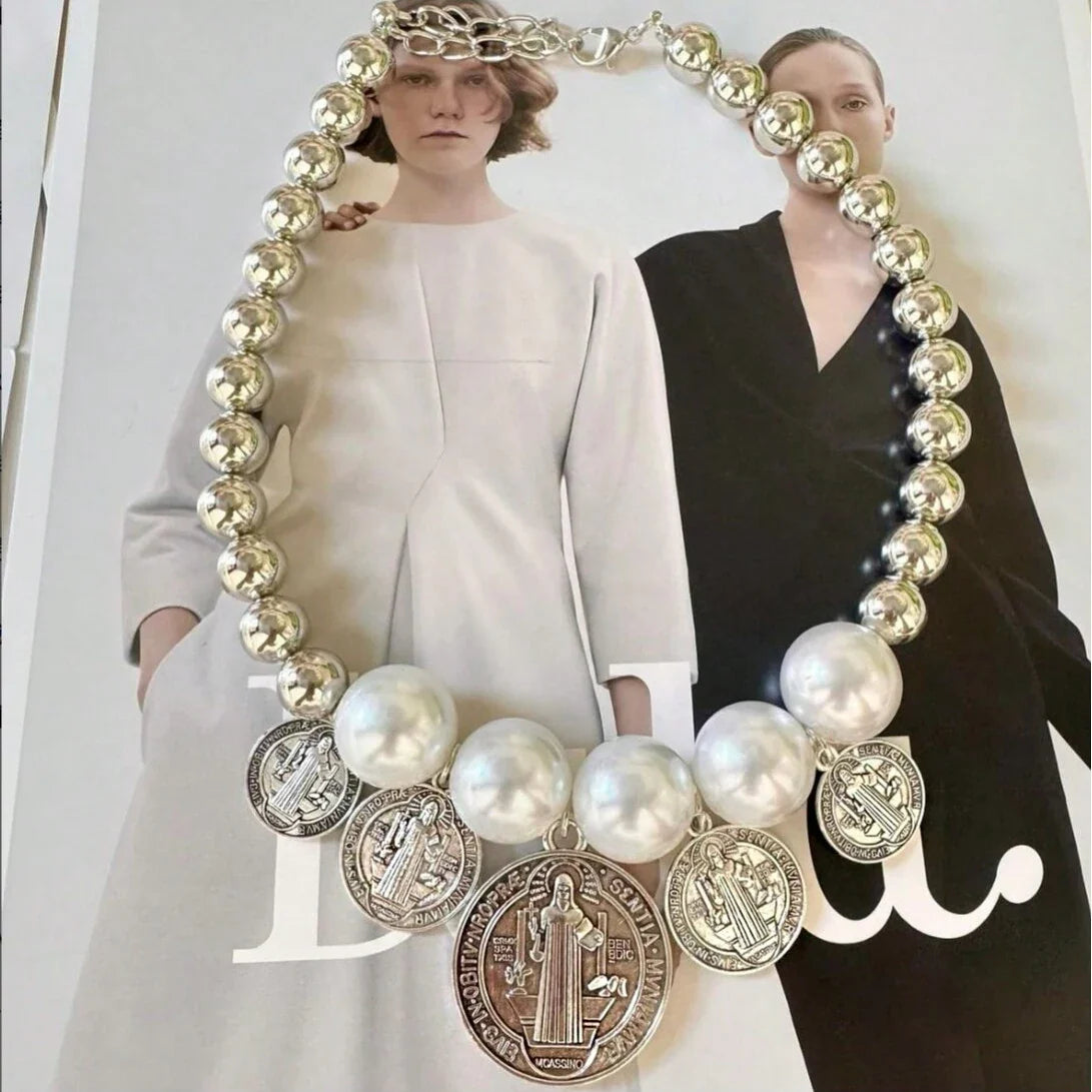 Luxury Pearl Necklace for Women - Adjustable Square Chunky Resin Statement Jewelry