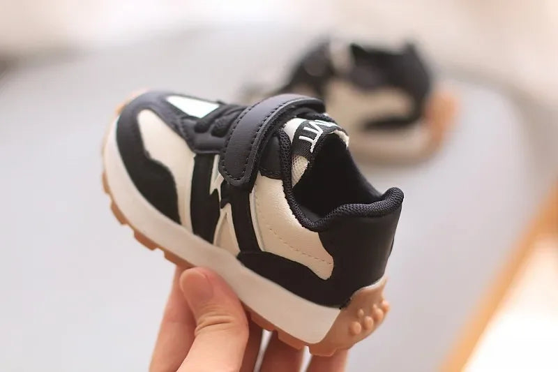 New Kids Sports Shoes - Non-Slip Breathable Lace-Up & Hook and Loop Casual Sneakers, Lightweight Soft Sole