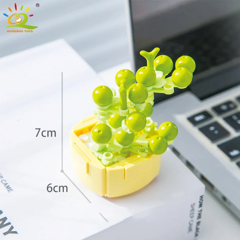 HUIQIBAO MOC Flower & Succulent Potted Building Block Set – DIY Eternal Bouquet, Home Desk Plant Decor, Girls & Kids Toy Gift