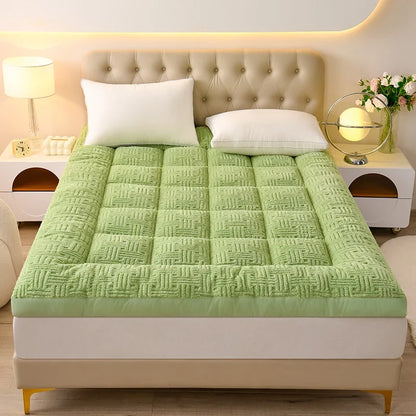 Fluffy Fleece Mattress Topper - Extra Thick Warm Plush Mattress Pad for Winter, Queen Size Folding Camping Mat
