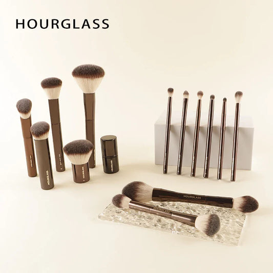 Hourglass Retractable Makeup Brush Set – Professional Eyeshadow, Foundation, Concealer, Powder, Bronzer, Blusher & Eyeliner Brushes
