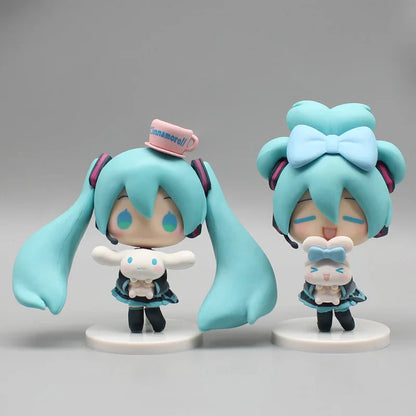 Hatsune Miku Anime Figurine – Holding Cinnamoroll, Bean-Eyed Kawaii Action Figure, Tabletop Decoration & Toy Gift for Children