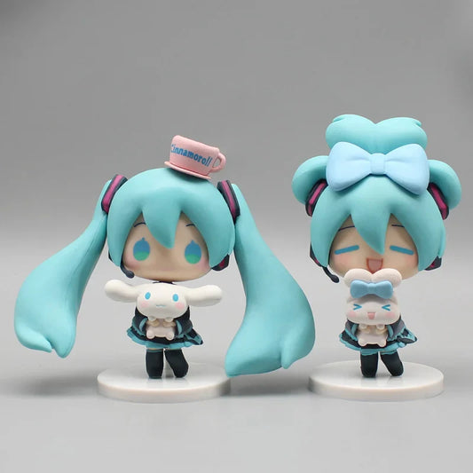 Hatsune Miku Anime Figurine – Holding Cinnamoroll, Bean-Eyed Kawaii Action Figure, Tabletop Decoration & Toy Gift for Children