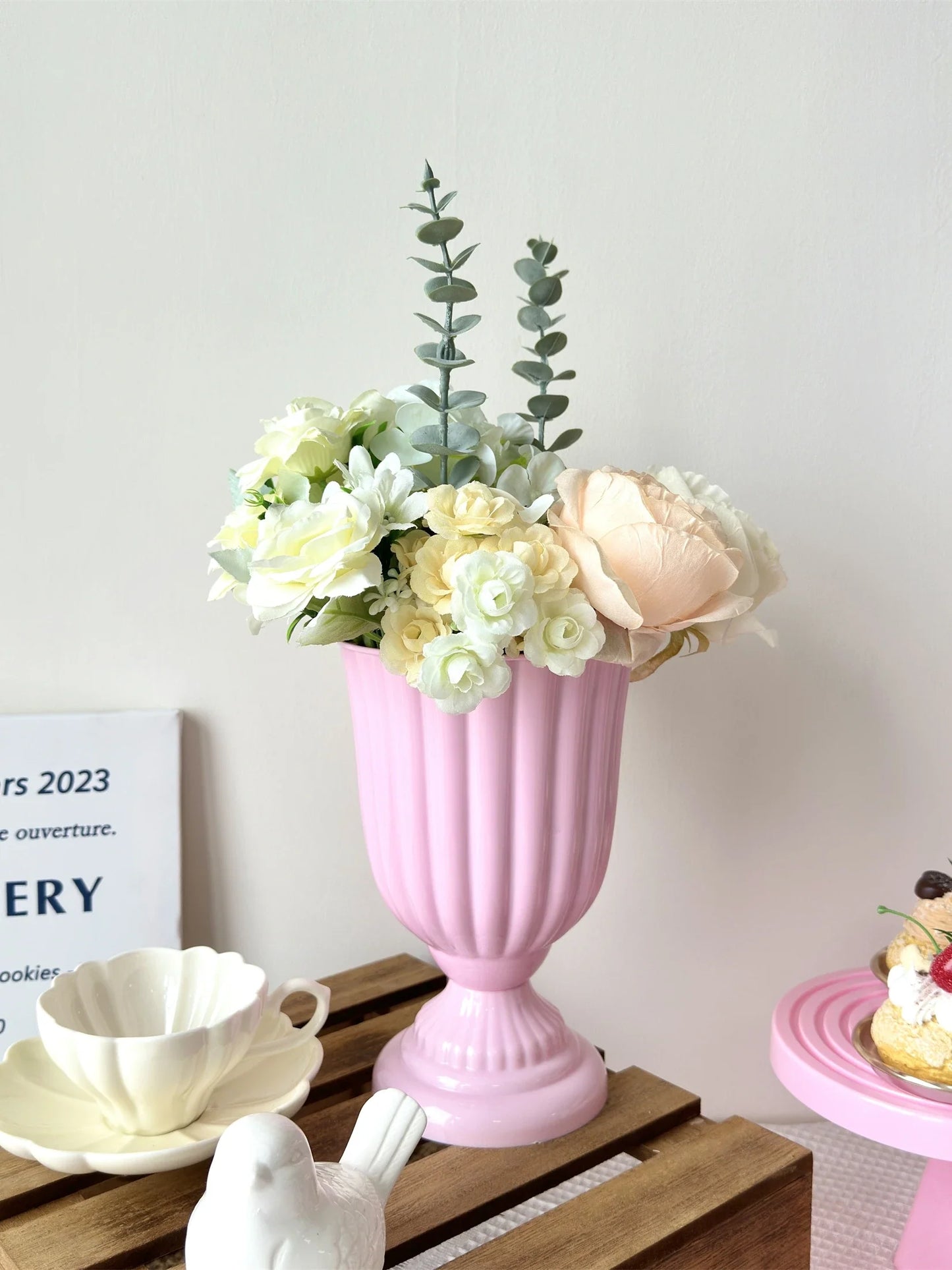 Mini Flower Arrangement Pots — Plastic Vases for Table Centerpieces, Home, Wedding, Party & Christmas Decor