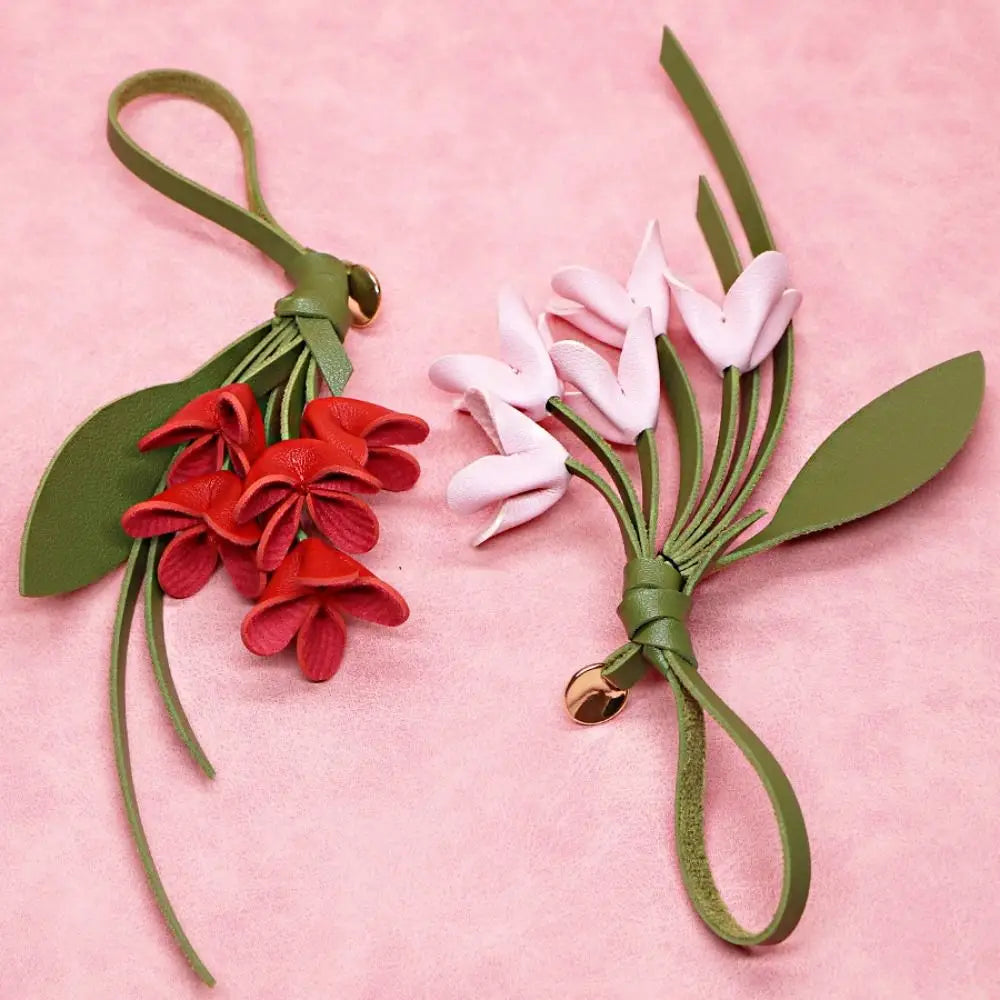 Flower PU Leather Keychain Pendant – Cute Cartoon Car Keyring & Fashion Bag Charm Ornament