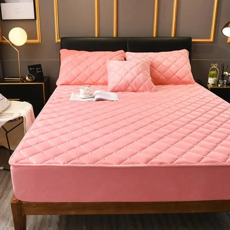 Crystal Velvet Quilted Mattress Cover - Thick Warm Plush Fitted Bed Sheet for Queen & King Size Beds, Pillowcase Not Included