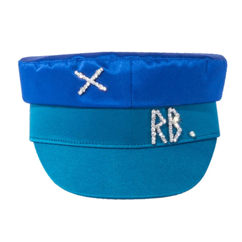 Designer Women’s Winter Newsboy Cap – Diamond Letter Baker Boy Hat with Visor, Stylish Warm Fashion Hat