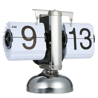 Small Retro Flip Clock – Stainless Steel Gear-Operated Table Clock, Black/White Quartz Design
