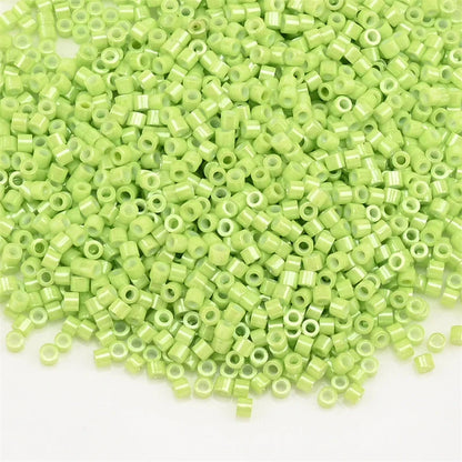 1000Pcs 1.6x1.3mm Japan Glass Seed Beads 11/0 – Cylindrical Loose Beads for DIY Statement Jewelry Making (5g Pack)
