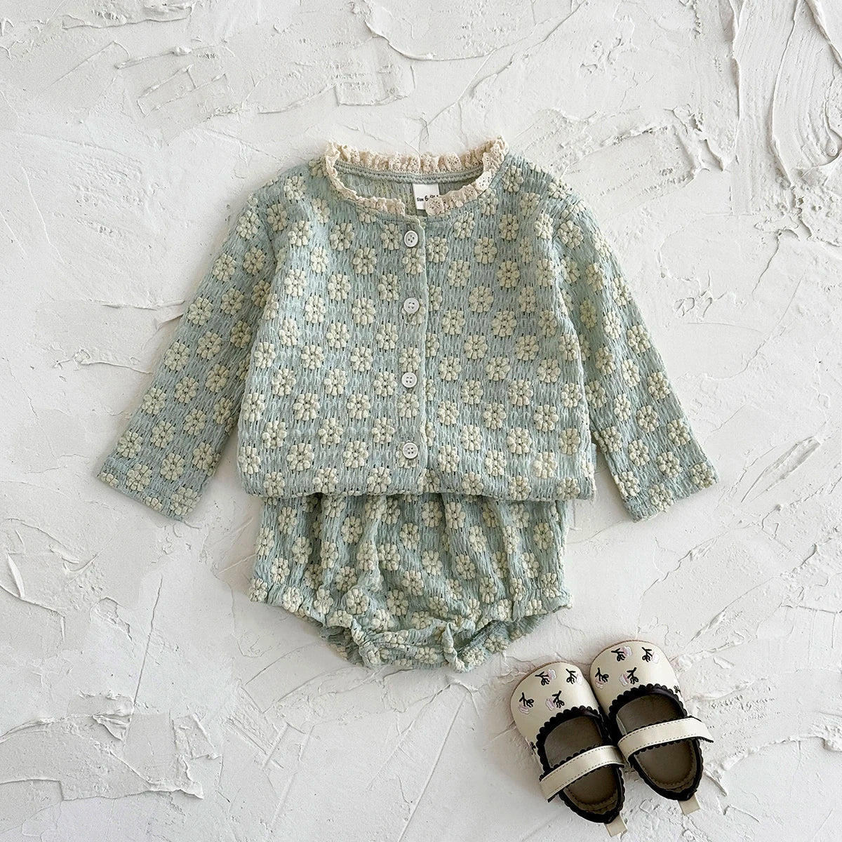 Summer European Style Baby Onesie Set – Floral Embroidery Long Sleeve Top & Shorts, Breathable 2-Piece Outfit