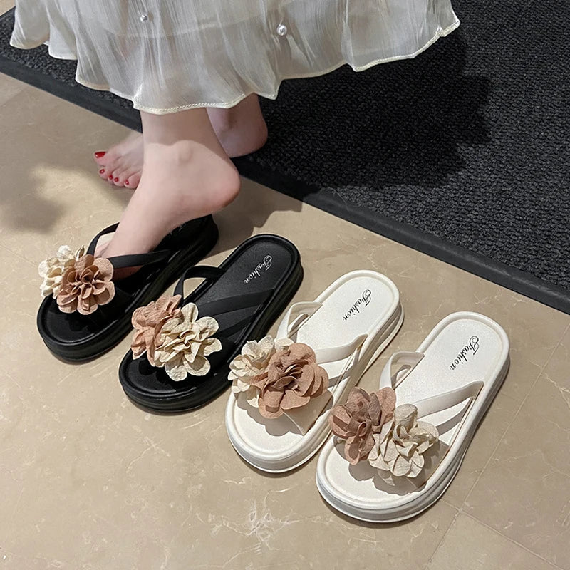 Two-Tone Floral Platform Sandals - Women’s Summer Thick Sole Beach Slides