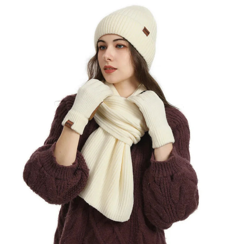 3-Piece Women’s Winter Set – Warm Knitted Beanie, Long Scarf & Gloves for Outdoor Sports, Skiing & Running