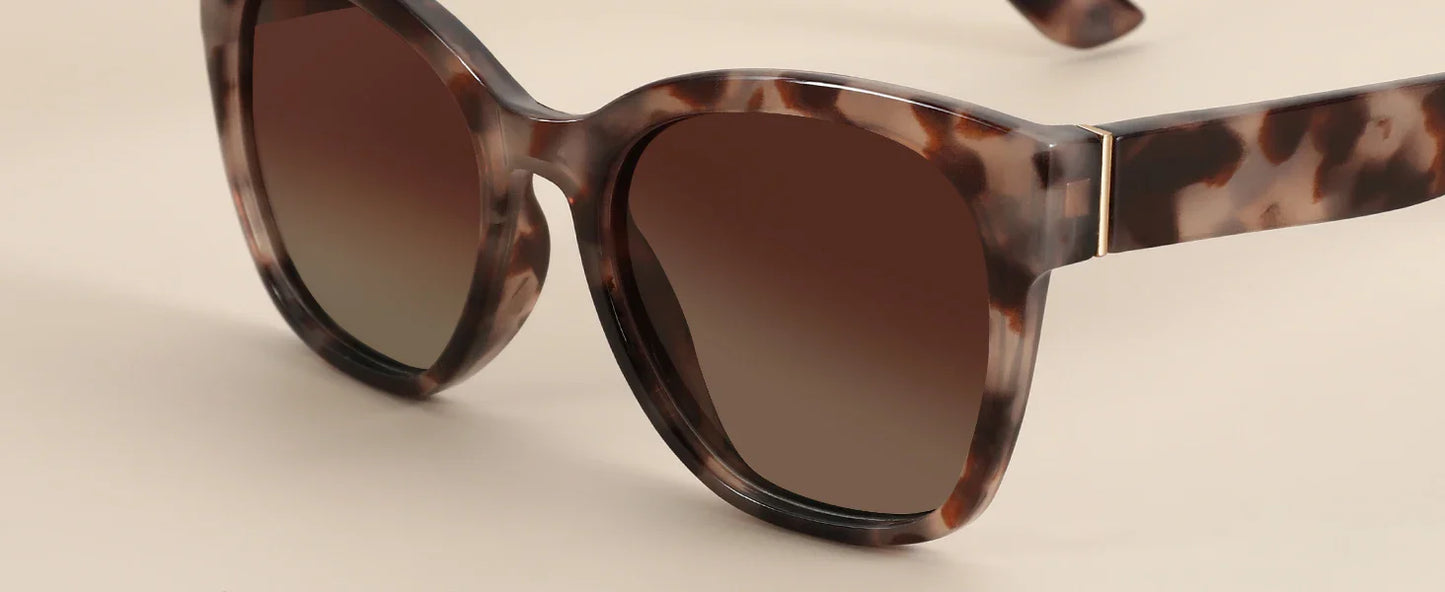 ZENOTTIC Women’s Cat Eye Polarized Sunglasses – Oversized Retro UV400 Designer Shades