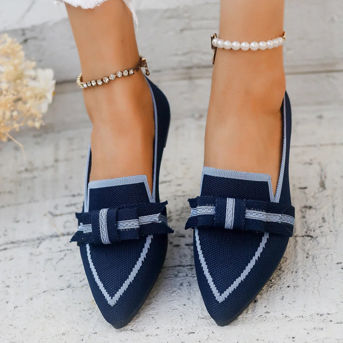 2024 Women’s Knitted Flats – Breathable Slip-On Pointed Toe Loafers, Comfortable Casual Walking Shoes in Solid Colors