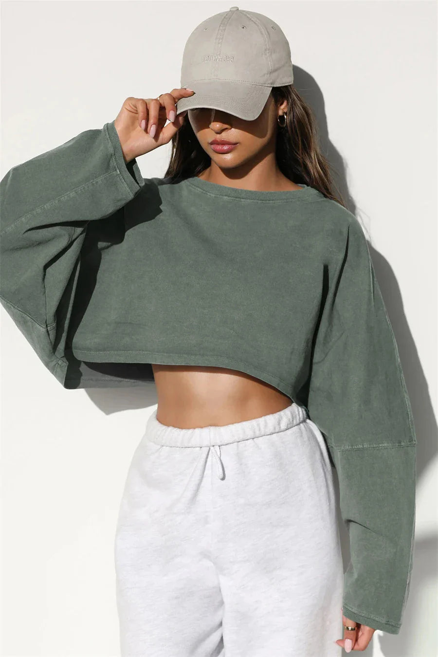Women’s Sports Crop Top – Long Sleeve Gym & Yoga Workout Fitness Shirt