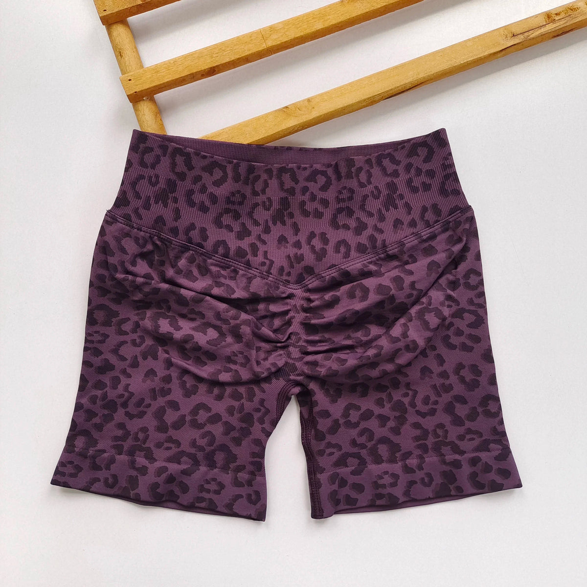 Women’s Leopard Print High-Waist Biker Shorts - Butt-Lifting Slim Fit for Yoga, Gym & Workouts