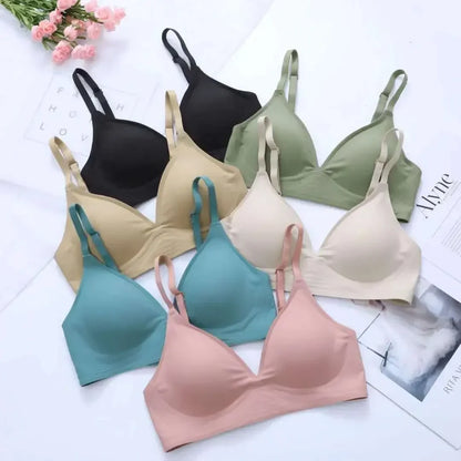 Latex Jelly Seamless Bras for Women – Wireless, Removable Padded Bralette, Comfortable One-Piece Brassiere for Sleep