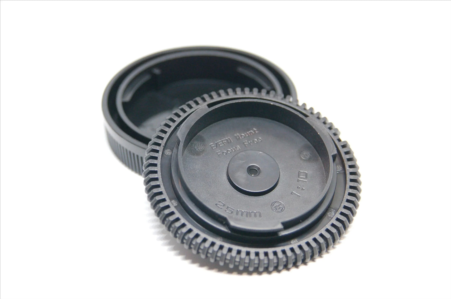 EF-M RF LM L39 M4/3 FX E-Mount Pan-Focus 30mm f/10 Free Focus Lens — Playful Street & Vintage Film Style for Mirrorless Cameras