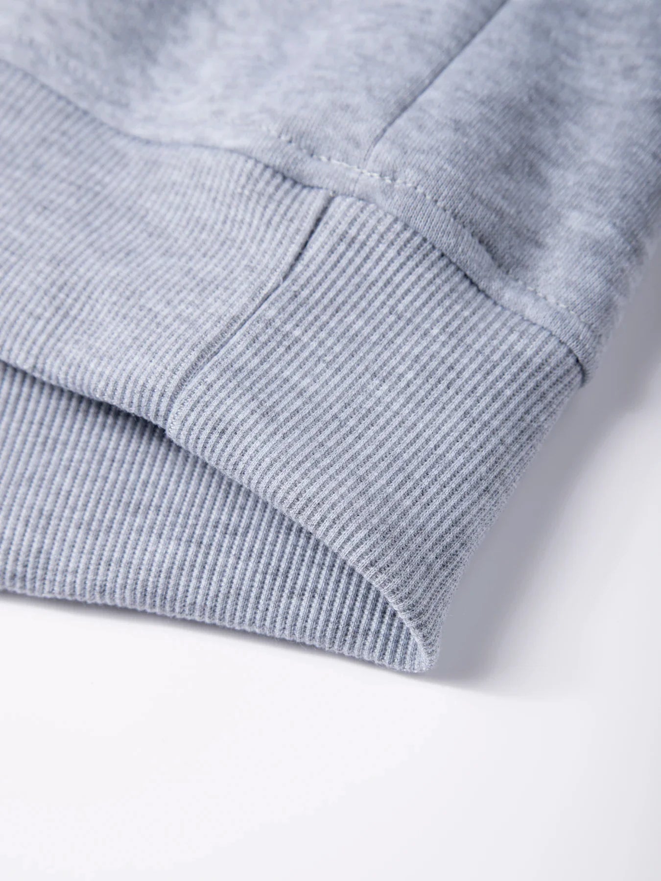 Men’s Crew Neck Sweatshirt — Solid Color Casual Long Sleeve Pullover for Spring Outdoor Sportswear