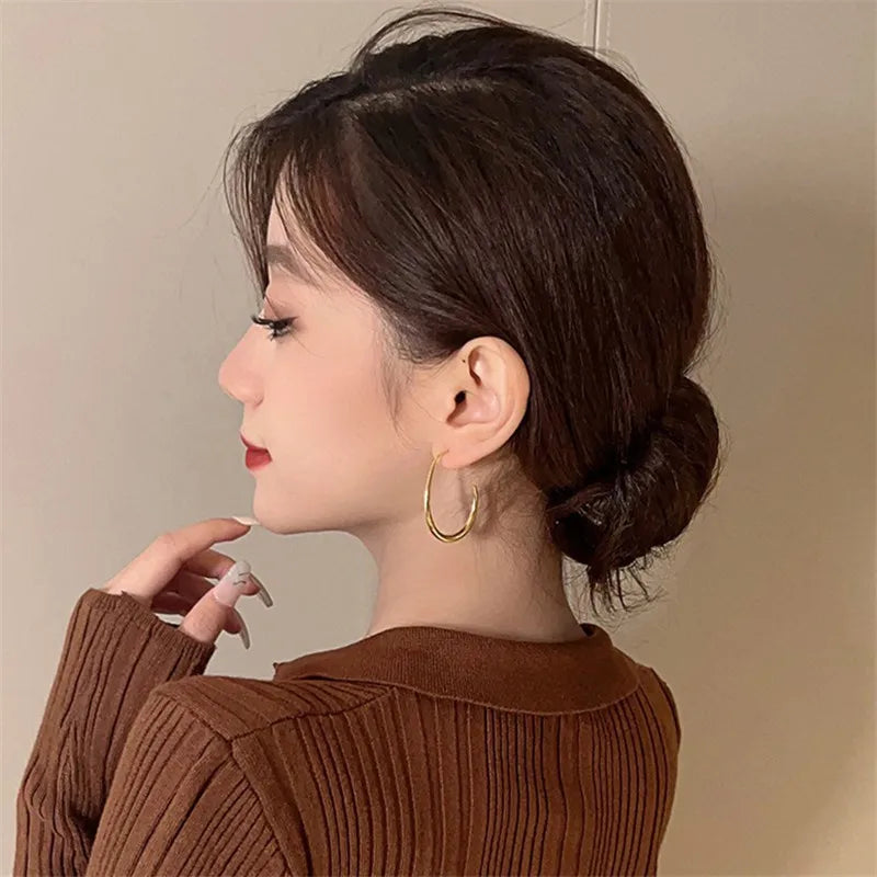 925 Silver Geometric Oval Hoop Earrings for Women – Simple Design Wedding & Party Jewelry (EH2008)