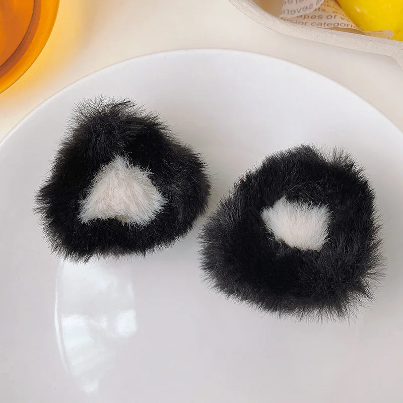 New Cartoon Animal Hair Clip – Cat Ear Plush Hair Claw for Women & Girls Winter Hair Accessory