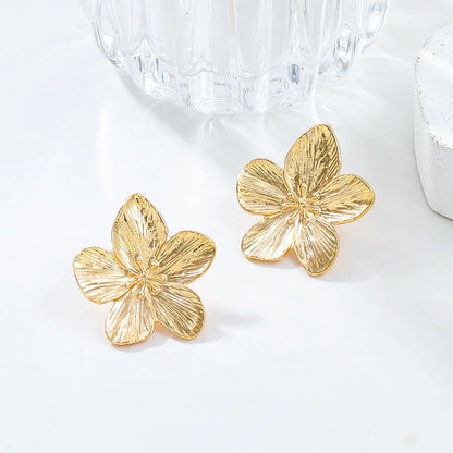 2PC Women's Trendy Stainless Steel Flower Earrings – Fashionable Outdoor Travel & Party Gifts