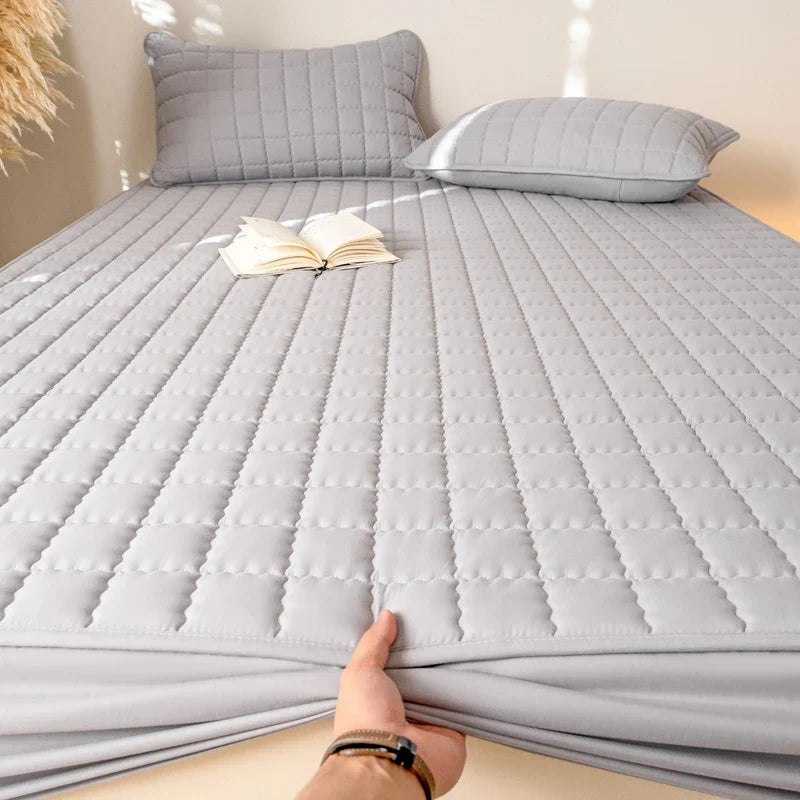 Waterproof Antimicrobial Mattress Cover – Hypoallergenic Noiseless Fitted Sheet Protector Solid Color