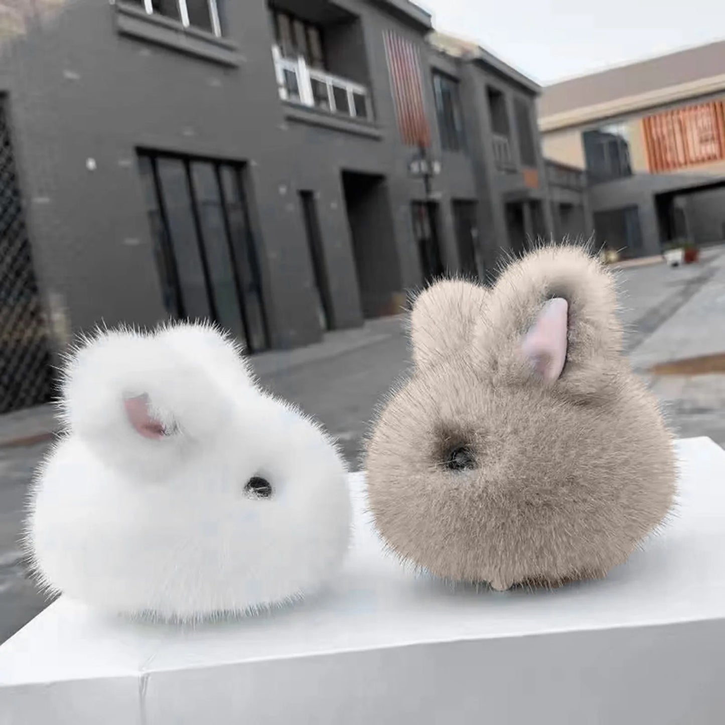 Fluffy Pompon Rabbit Keychain Rings – Cute Bunny Charm Bag & Car Key Pendant, White & Grey