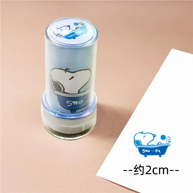 Snoopy Cartoon Photo-Sensitive Round Seal Toy – Cute Portable Reward Gift for Kids
