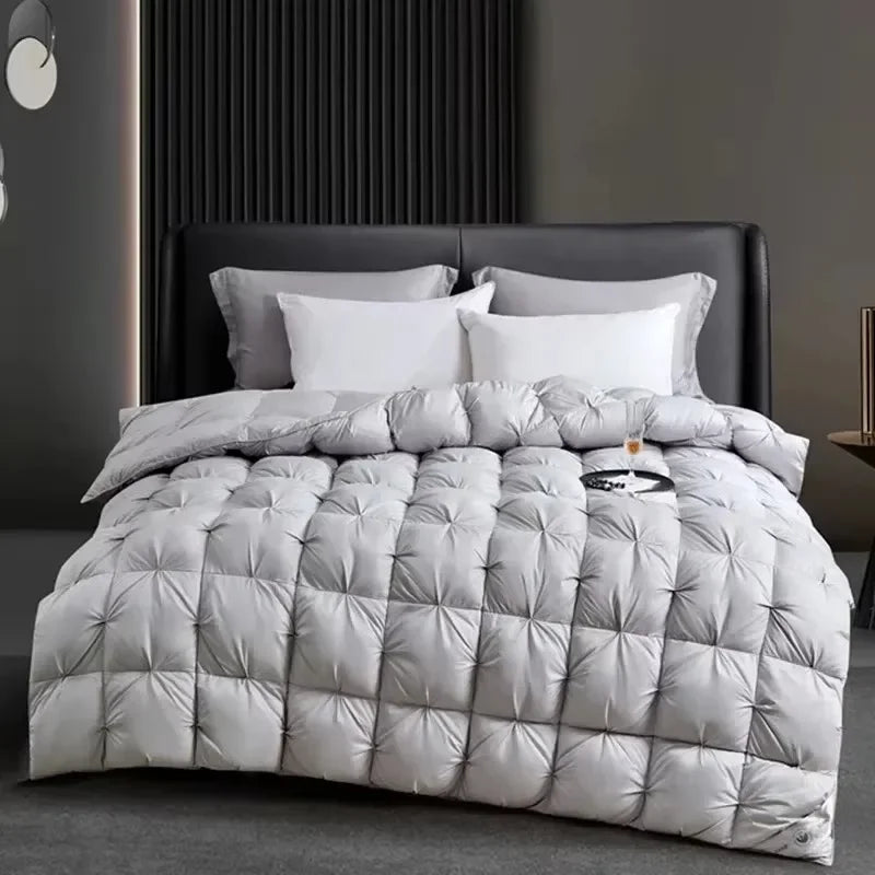 Premium White Goose Down Comforter – Winter Warm Feather Duvet, Lightweight & Cozy, Queen/King Size, Pinch Pleated 3D Design