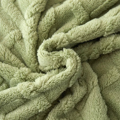 Sage Green Winter Double-Sided Lamb Wool Blanket – Thickened Flannel Throw for Sofa & Bed Cover