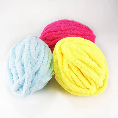 250g Extra Thick Ice Chenille Yarn Ball for Hand Knitting – Soft DIY Blanket, Cushion, Scarf & Pet Bed Yarn for Craft Projects
