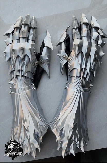 3D Printed Dragon Cosplay Gloves - Customizable Silk PLA Prop Gloves for Boys