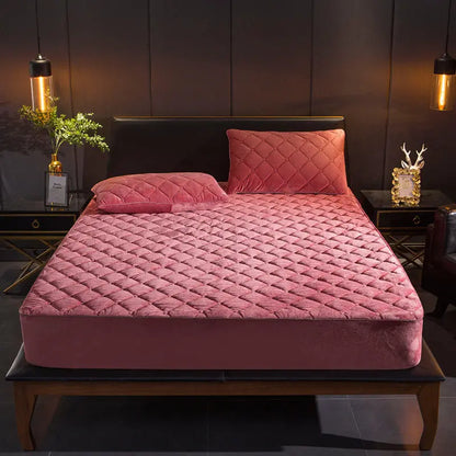 Quilted Crystal Velvet Mattress Cover - Warm Soft Plush Fitted Bed Sheet for King & Queen Beds, Pillowcase Not Included