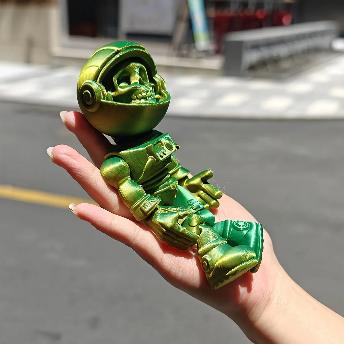 Articulated Skeleton Astronaut Figurine — 3D Printed Movable Space-Themed Collectible with Sliding Helmet for Home Display