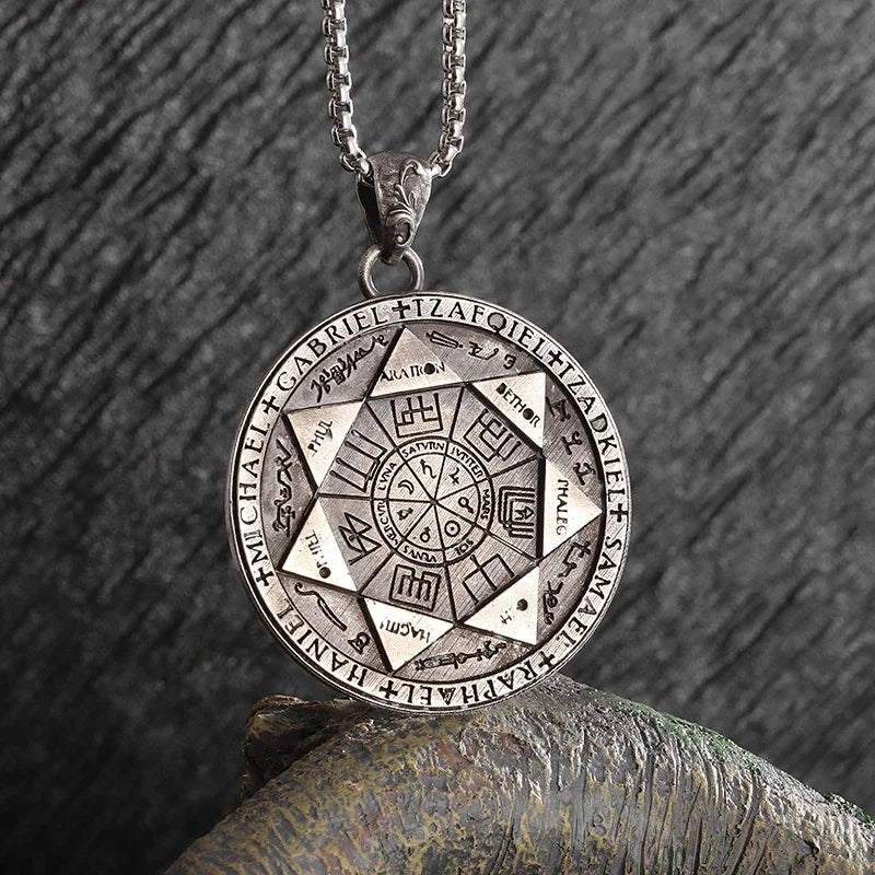 Gothic Skull Jesus Cross Necklace – Punk Catholic Amulet Jewelry for Men, Religious Pendant