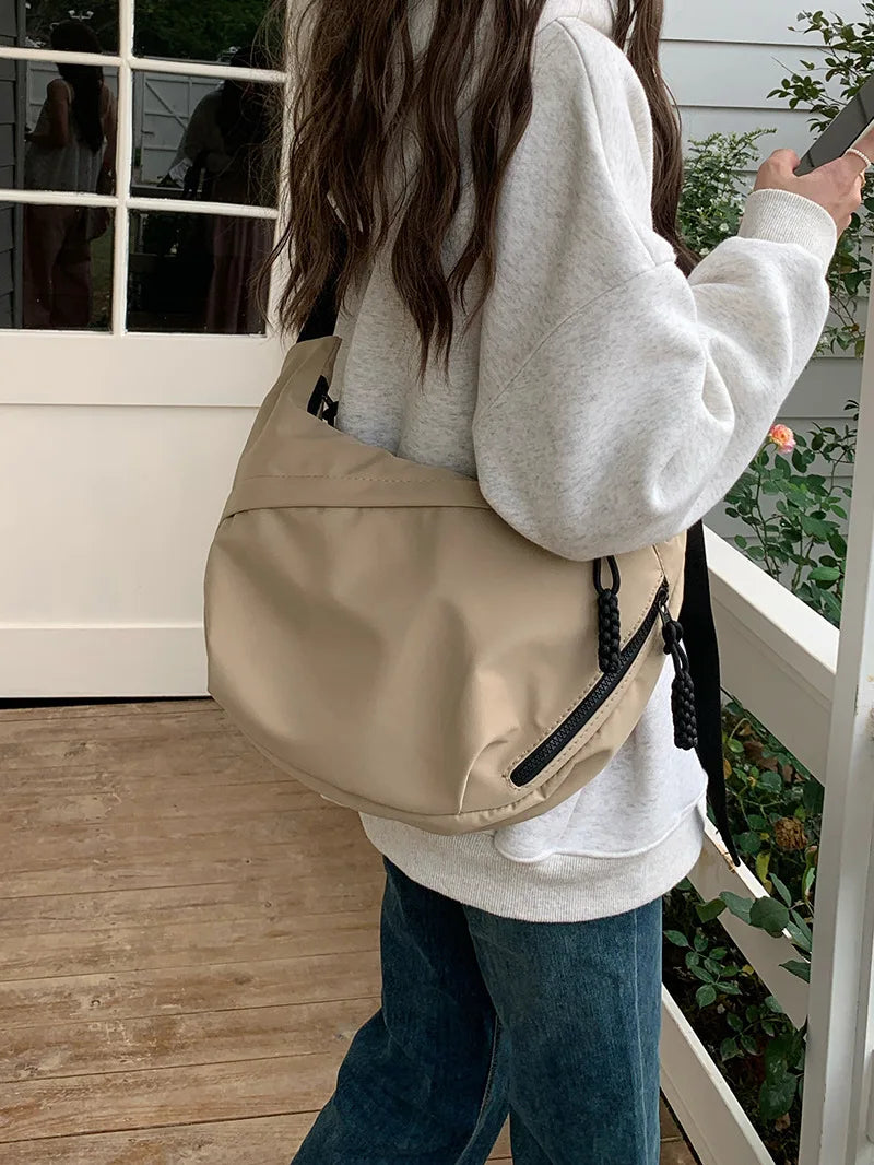 Large Capacity Nylon Crossbody Bag – Casual, Versatile Shoulder Bag for Commuting & Sports, Lightweight Hobo