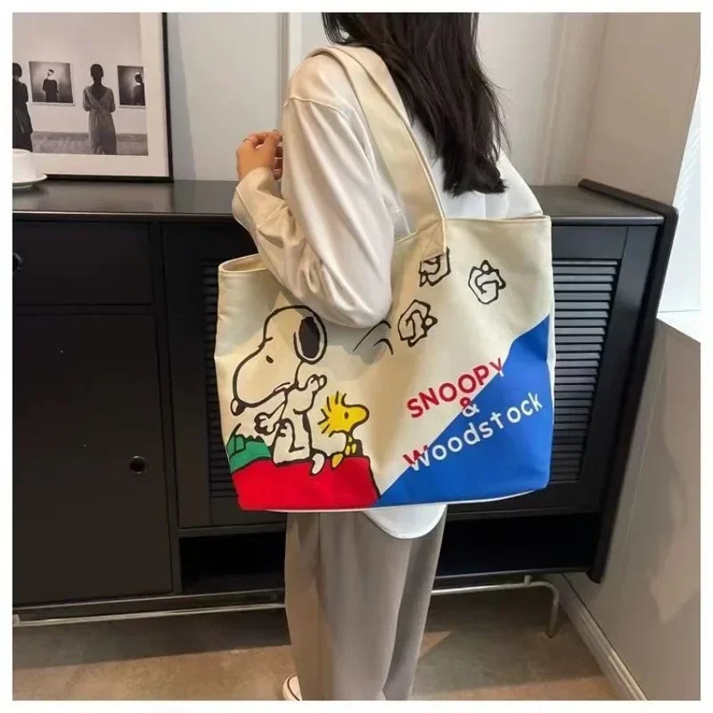 Snoopy Cartoon Canvas Bag – Large Capacity Student, Tutoring, and Messenger Shoulder Bag for Women