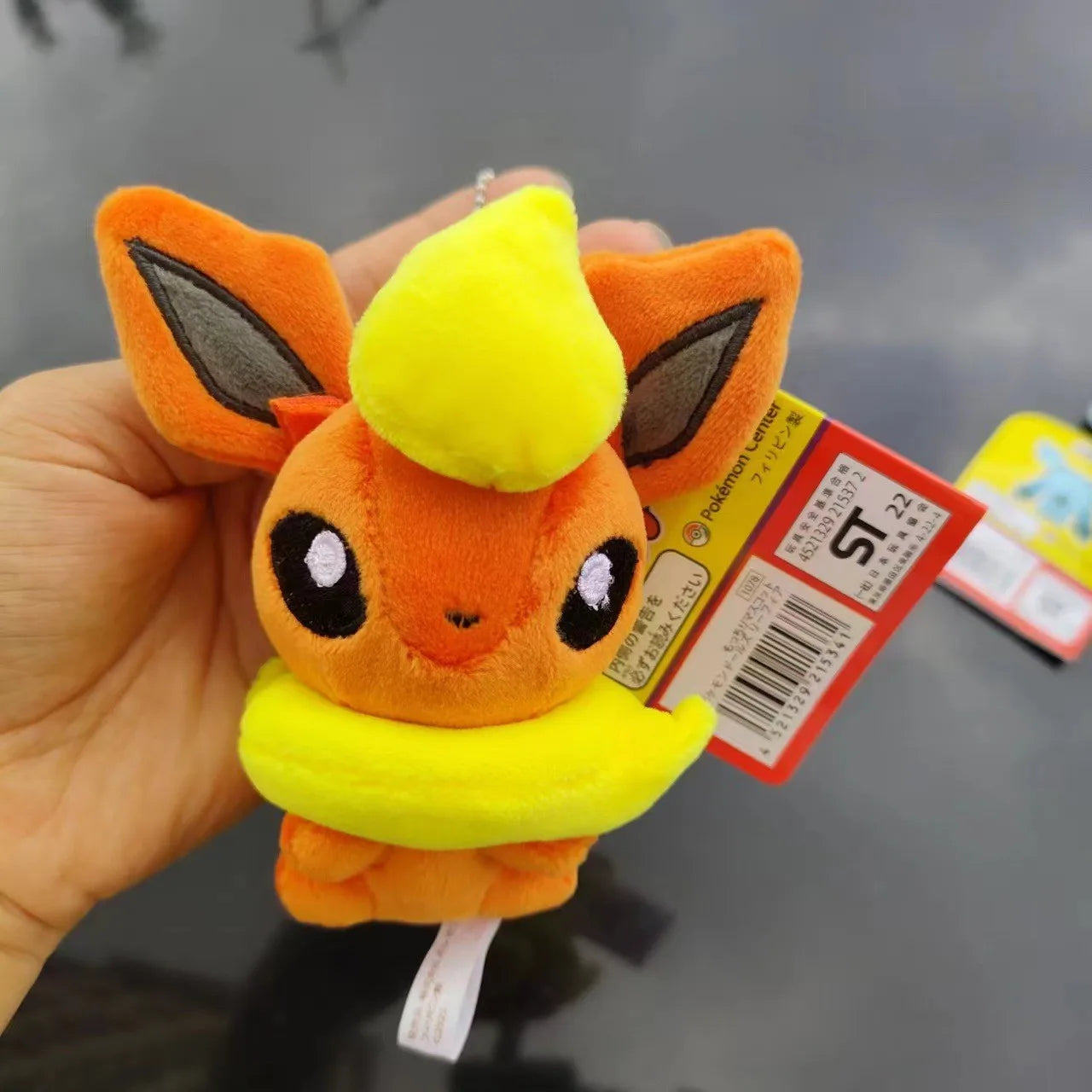 Pokemon Eevee Family Keychains – Plush Toy Pendants of Glaceon, Vaporeon, Sylveon, Espeon & Flareon, Cute Anime Stuffed Dolls, Perfect Birthday Gift