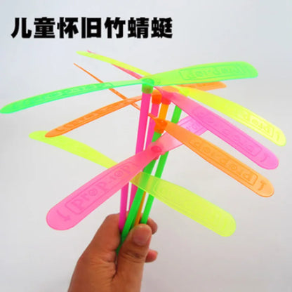 Plastic Bamboo Dragonfly Toy (10–20 Pcs) – Rotating Propeller Flying Arrow Outdoor Kids Classic Novelty Party Gift Multicolor