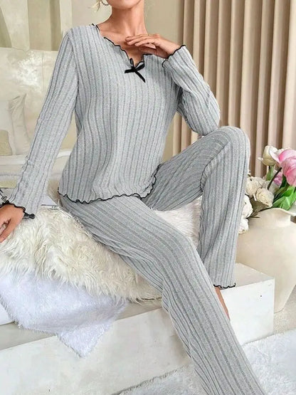 Women’s Autumn & Winter Plush Pajama Set – Warm Long-Sleeve Top and Trousers, Casual 2-Piece Homewear Loungewear