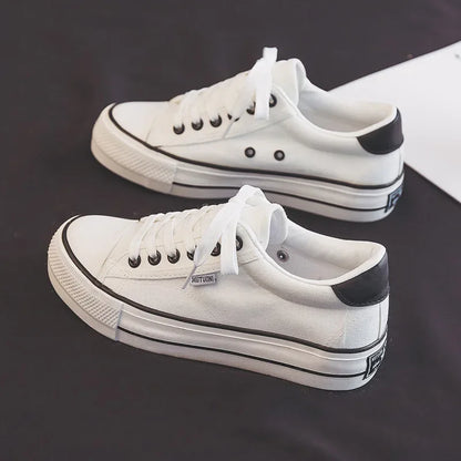 Low-Top Vulcanized Canvas Sneakers for Women - Black Platform Tennis Shoes, Classic Student and Couples Skateboard Flats